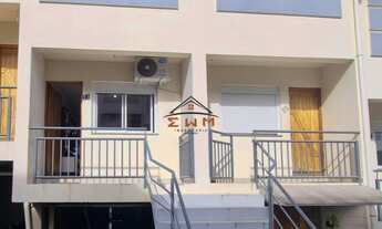 Imagem: Casa Geminada Triplex em condomínio fechado