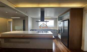 Imagem 3: Apartamento de Alto Padrão em Farroupilha - 193m², 3 Dormitórios, Vista Panorâmica