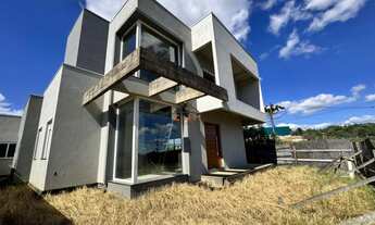 Imagem 4: Casa de Alto Padrão em Farroupilha - 3 Dormitórios, Suíte, Vidros duplos, Churrasqueira e