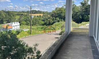 Imagem 6: Casa de Alto Padrão em Farroupilha - 3 Dormitórios, Suíte, Vidros duplos, Churrasqueira e