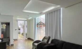 Imagem 4: Casa de Alto Padrão com Piscina em Farroupilha