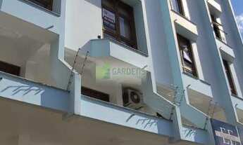 Imagem: Prédio com Loja, Salas e Apartamento em