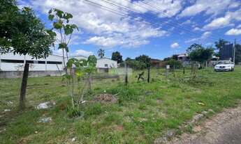 Imagem: Terreno de esquina comercial