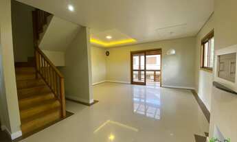 Imagem 3: Sobrado com 3 Dormitorio(s) localizado(a) no bairro Pousada da Neve em Nova Petrópolis