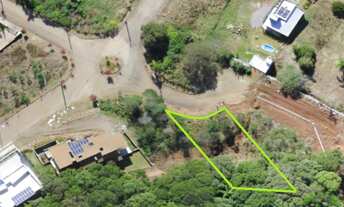 Imagem: Terreno com 2 Dormitorio(s) localizado(a)