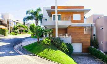 Imagem 2: Casa com 3 suítes no condomínio Hamburgo Village