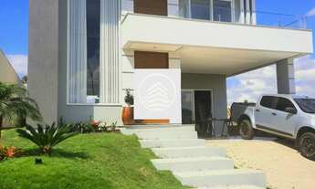 Imagem: Belíssima Residência - Condomínio Fechado