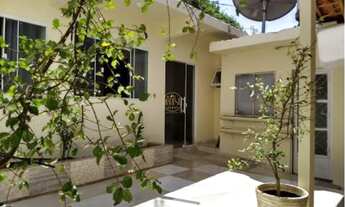 Imagem: Casa com 3 Dormitorio(s) localizado(a) no