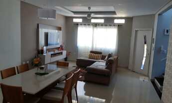 Imagem 2: Sobrado com 4 Dormitorio(s) localizado(a) no bairro Loteamento Villa Branca em Jacareí