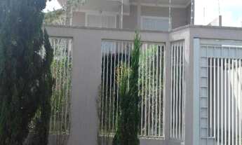 Imagem 2: Sobrado com 3 Dormitorio(s) localizado(a) no bairro Loteamento Villa Branca em Jacareí