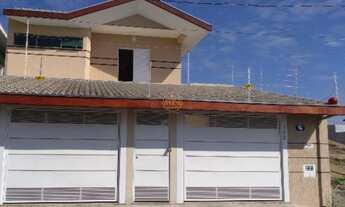 Imagem: Sobrado com 4 Dormitorio(s) localizado(a)