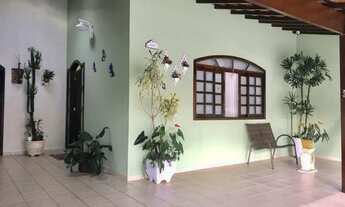 Imagem: Casa com 3 Dormitorio(s) localizado(a) no