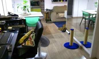 Imagem: Apartamento com 2 Dormitorio(s) localizado(a)