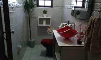 Imagem 2: Sobrado com 4 Dormitorio(s) localizado(a) no bairro JARDIM SANTA MARIA em Jacareí / SÃO P