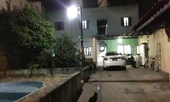 Imagem: Sobrado com 4 Dormitorio(s) localizado(a)