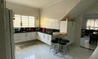 Imagem 4: Sobrado com 4 Dormitorio(s) localizado(a) no bairro Bosque dos Eucaliptos em São José dos