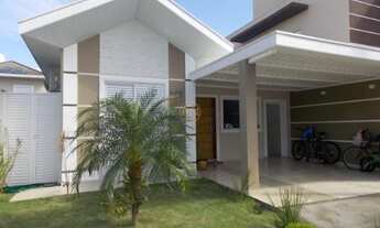 Imagem: Casa com 3 Dormitorio(s) localizado(a) no