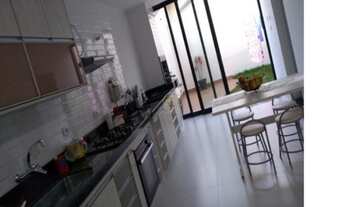 Imagem 2: Sobrado com 3 Dormitorio(s) localizado(a) no bairro Jardim das Indústrias em São José dos