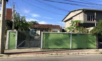 Imagem: Casa Comercial com 2 Dormitorio(s) localizado(a)