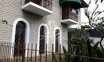 Imagem: Casa Comercial com 4 Dormitorio(s) localizado(a)