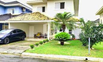 Imagem: Sobrado com 4 Dormitorio(s) localizado(a)