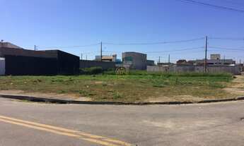 Imagem: Terreno com 2 Dormitorio(s) localizado(a)