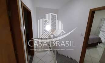 Imagem 2: Sobrado com 3 Dormitorio(s) localizado(a) no bairro JARDIM RODOLFO em São José dos Campos