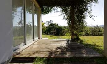 Imagem: Sobrado com 6 Dormitorio(s) localizado(a)