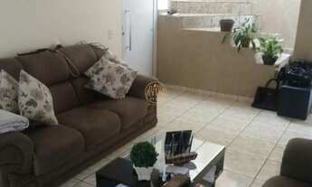 Imagem: Sobrado com 5 Dormitorio(s) localizado(a)