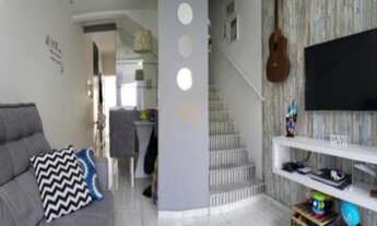 Imagem: Sobrado com 2 Dormitorio(s) localizado(a)