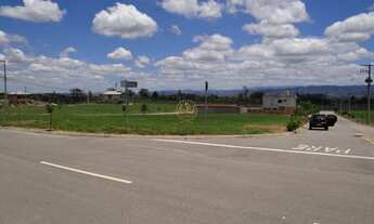 Imagem: Terreno com 2 Dormitorio(s) localizado(a)