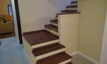 Imagem: Sobrado com 3 Dormitorio(s) localizado(a)