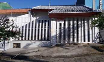 Imagem: Casa com 2 Dormitorio(s) localizado(a) no