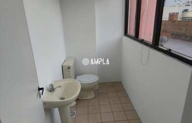 Imagem 7: SALA COMERCIAL COM 4 GARAGENS NO CENTRO