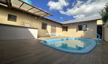 Imagem: Imóvel com Piscina e Churrasqueira em Estância
