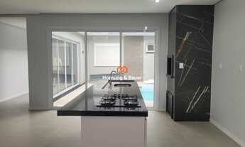 Imagem 7: Casa com churrasqueira e piscina , bem localizada em Sapiranga no bairro São Jacó