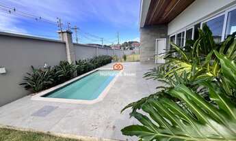 Imagem 3: Casa à venda em Condomínio fechado, Nelsi Haas no Centro de Portão - com três Suítes e pis