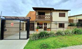Imagem 1: Casa com 4 dormitórios e piscina à venda em Novo Hamburgo, bairro Petrópolis