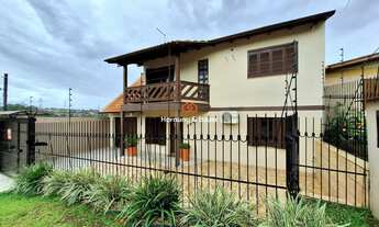 Imagem 2: Casa com 4 dormitórios e piscina à venda em Novo Hamburgo, bairro Petrópolis