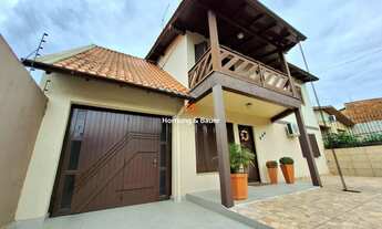 Imagem 3: Casa com 4 dormitórios e piscina à venda em Novo Hamburgo, bairro Petrópolis