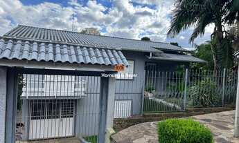 Imagem: Casa com 3 dormitórios e piscina à venda