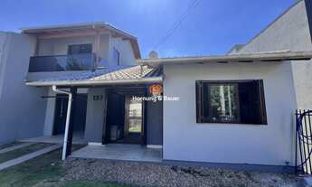 Imagem 2: CASA À VENDA NO BAIRRO LAGO AZUL | 3 DORMITÓRIOS | CHURRASQUEIRA | 2 VAGAS COBERTAS