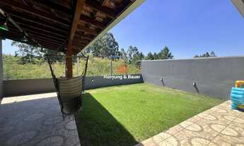 Imagem 5: CASA À VENDA NO BAIRRO LAGO AZUL | 3 DORMITÓRIOS | CHURRASQUEIRA | 2 VAGAS COBERTAS