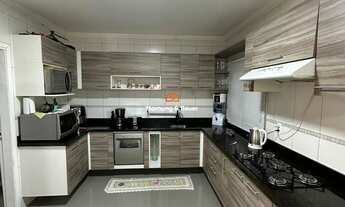 Imagem 4: Casa à venda com piscina e vista da cidade em Campo Bom