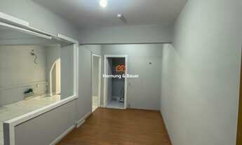 Imagem 2: Oportunidade no Centro Histórico em Porto Alegre! Sala comercial à venda no Edifício Oswal