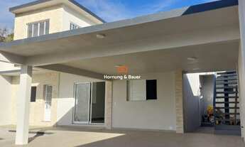 Imagem 2: Casa à venda em Novo Hamburgo, Rincão - Com Suíte, Terraço e Salão de Festas!