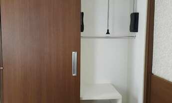 Imagem 7: Apartamento de 2 quartos com muitos armários e vista privilegiada!