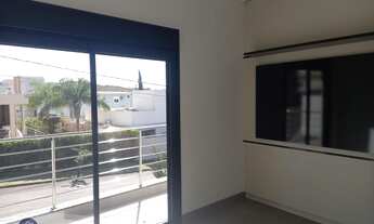 Imagem 4: Luxuoso Sobrado à Venda no Condomínio Fechado Quinta da Primavera