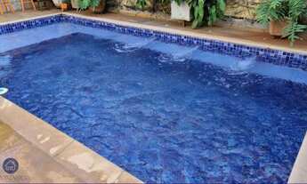 Imagem 3: Oportunidade Única: Imóvel Comercial e Residencial com Amplo Espaço e Localização Privileg