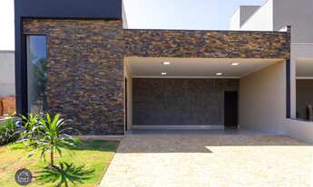 Imagem: Linda Casa de 3 Dormitórios no Condomínio